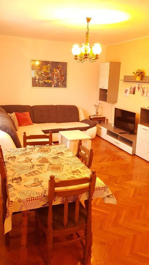 סנג' Apartment Ena 2 מראה חיצוני תמונה
